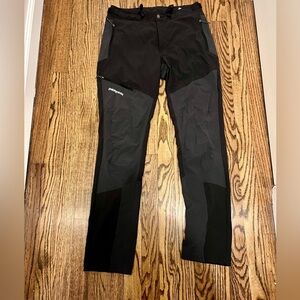 Patagonia Technical Soft Shell Pant - Women’s Size 4, Black / Gray